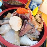 海鮮丼専門店 たろうまる - 海鮮丼 特上(2,000円)