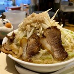 ラーメンジャイアン - 次郎　小　野菜マシ