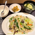 上海料理佳樹園 - 肉野菜炒め定食メシヌキ