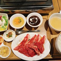 熟成和牛焼肉エイジング・ビーフ 神楽坂飯田橋店 - 