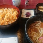 茶恋路 - 全部(^^)/肉うどん食べかけ(*´ω｀*)