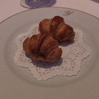 オテル・ド・ヨシノ - アンチョビクロワッサン。
