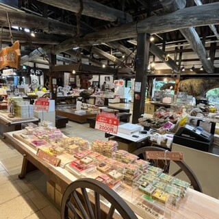 マエダセイカ 羽二重餅の古里_2