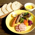 Sausage set lunch (with freshly baked focaccia)