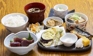Uoya Nagahisa - 季節の魚弥和膳 
