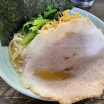 横浜屋 - 料理写真:ネギラーメン