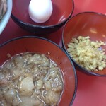 ラーメン 富士丸 東浦和店 - ブタカスアブラ・生卵・ショウガは別提供です(≧∇≦)b