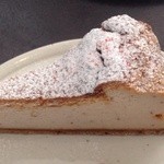 Salon de The ALOUETTE - イチゴのチーズケーキ　470円