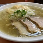 日陰 - 海老ワンタン麺　　1000円