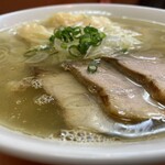 日陰 - 海老ワンタン麺　　1000円