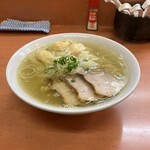 日陰 - 海老ワンタン麺　　1000円