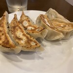 中華料理 餃子の店 三幸園 - 餃子