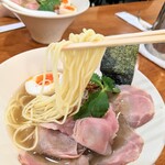 貝と地鶏だしのらぁ麺 ちょろ - 