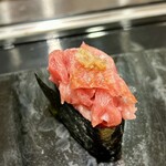 Sushi dai - これが絶品の中トロ軍艦