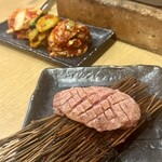 お肉一枚売りの焼肉店 焼肉とどろき - 『名物厚切タン』