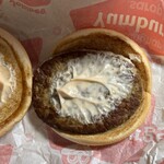 Jollibee - Yumburger 拡大