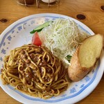 Komeda Kohi Ten - 「旨辛カリー インディアンスパゲッティ」は、カレーで有名な「新宿中村屋」さんと「コメダ珈琲店」のコラボメニュー
