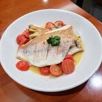 ダイニング はせの台所 - 白身魚のアクアパッツァ　1320円