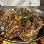 CHURRASCO B - 特製ピッカーニャ丼