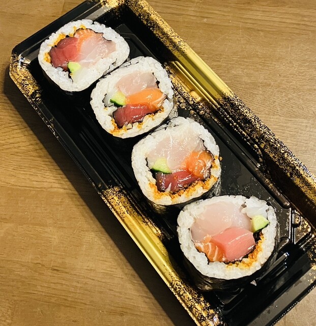 Tsukiji Nakajima Suisan Tamagawa Takashimaya Ten photo 2