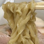 手揉み中華そば 中村 - 特製中華そば¥1350の麺