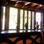 CAFE L'OPERA - 从大窗户望出去……