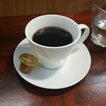 キッチン ブルー グローブ - ホットコーヒーのアップ