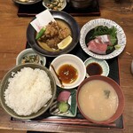 Shima ya - 日替り定食　河豚唐揚と天然ブリ