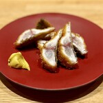 洋食 おがた - 撮影中にも火が入っていくアジフライ