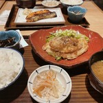 土鍋炊ごはん なかよし グランツリー武蔵小杉店 - 