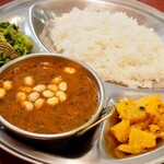 プルジャ ダイニング - 