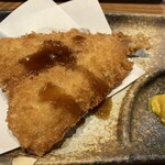 大衆酒場 竹うち - アジフライは小ぶりだが揚げたてで美味い