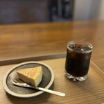 喫茶葦島 - チーズケーキとアイスコーヒー
