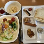 佐久一萬里温泉ホテル - 戦利品　サラダとクロックムッシュは良かった