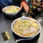 麺屋ZERO1 - 期間限定  ガッツ系ラーメン(大盛)
