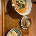 サワダ飯店 - 