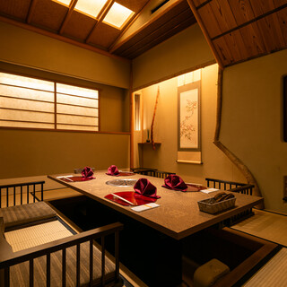 A traditional Japanese space in a completely private room in Kitashinchi, Osaka, inherited from the Edo period