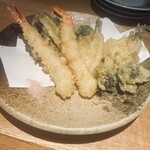 和食と立喰い寿司 ナチュラ - 天ぷら5種盛合わせ