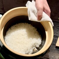 銀座米料亭 八代目儀兵衛 - 「にこまる」銀シャリご飯