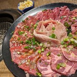 A5ランクの黒毛和牛焼肉×食べ放題 個室完備 炭治郎 - 