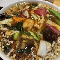個室中華 頤和園 溜池山王店 - 