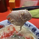 長浜ラーメン ラーメンらぼ - チャーシューはこの薄さのものが3枚くらい