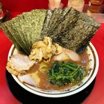 麺屋 旭 - ラーメン850円麺硬め。海苔増し100円。