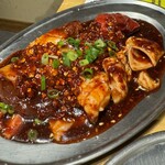 大阪焼肉・ホルモン ふたご - 赤身・ホルモンのスタミナ焼き　1859円