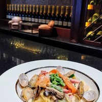 アルタビスタガーデン  - ■アサリとスモークサーモンのクリームパスタ
                      　　　～アンチョビ風味～