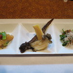 酒房しんせん - ぴっぷねぎと青柳、蝦夷あわびと筍、ししゃもの甘露煮、子持ち昆布とせり
