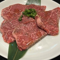 老舗精肉店直送 千種焼肉 飛騨牛の奴隷 千種店 - 