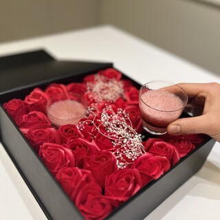 【スペシャリテ】可憐なバラのブランマンジェ