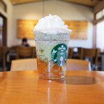 STARBUCKS COFFEE - GOHOBI メロン フラペチーノ、チョコレートチップ、シトラス果肉、エクストラホイップ、蜂蜜 865円 → 365円