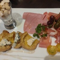 ウルフギャング・パック カフェ 愛知芸術文化センター店 - 